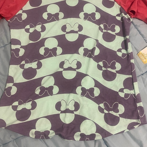 Disney Red and Green Raglan T-Shirt 3/4 Sleeve - Picture 4 of 11